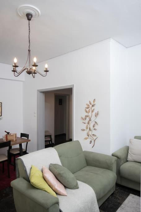 Lovely,Central, Spacious 2-Bedrooms Apartment Pireu Exterior foto
